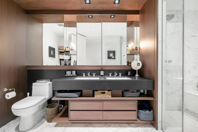 $5,795,000 | 15 Renwick Street, Unit TH3 | Hudson Square