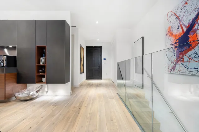 $5,795,000 | 15 Renwick Street, Unit TH3 | Hudson Square