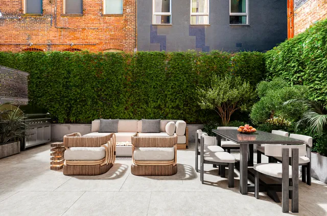 $5,795,000 | 15 Renwick Street, Unit TH3 | Hudson Square