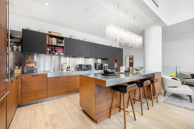 $5,795,000 | 15 Renwick Street, Unit TH3 | Hudson Square