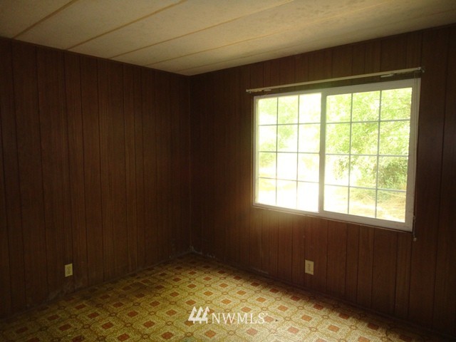 407 Manners Road Rochester, WA 98579 - Photo 12 of 15