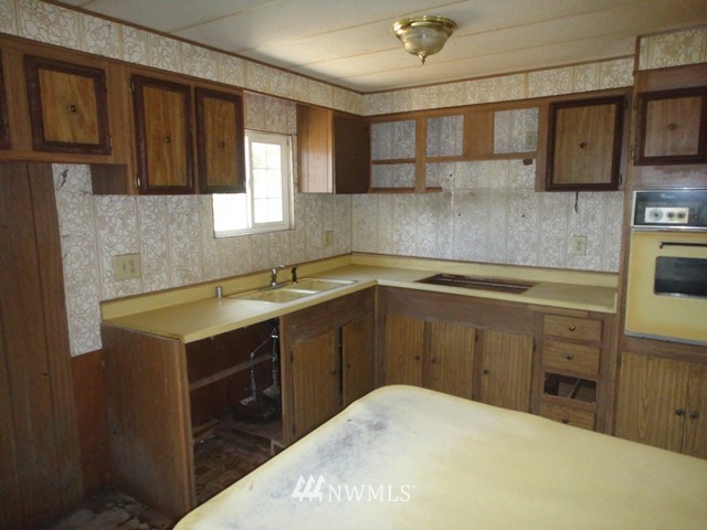 407 Manners Road Rochester, WA 98579 - Photo 7 of 15