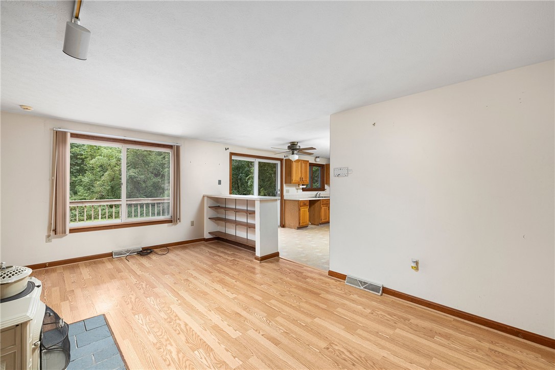 2410 Division Road East Greenwich, RI 02818 - Photo 10 of 42 Gallery Image 10