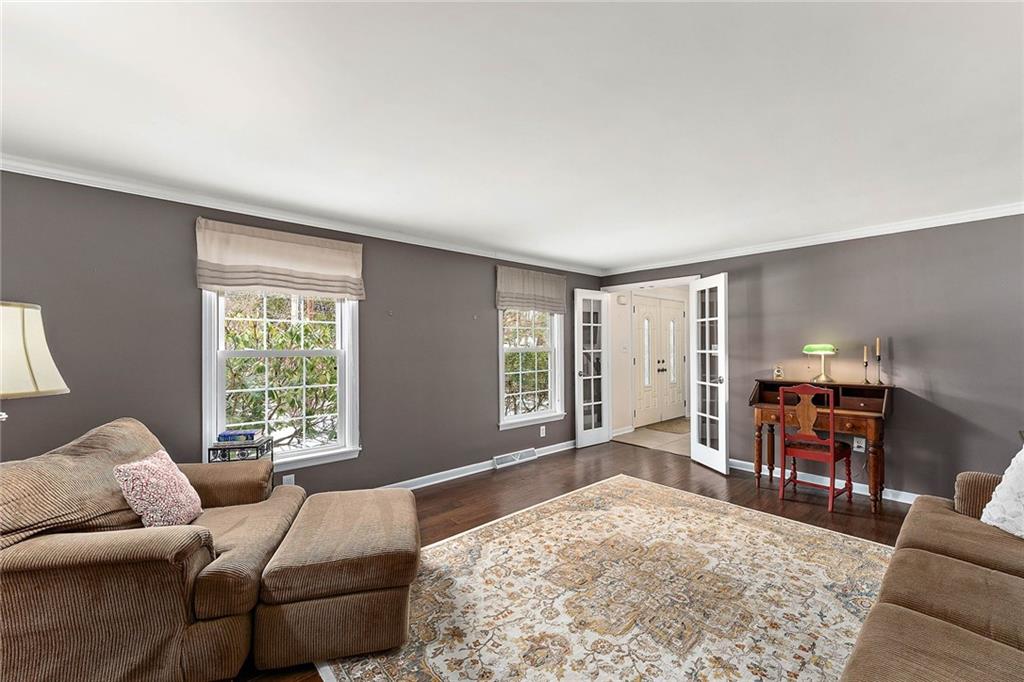 1548 Ingomar Heights Road Pittsburgh, PA 15237 - Photo 4 of 30 Gallery Image 4