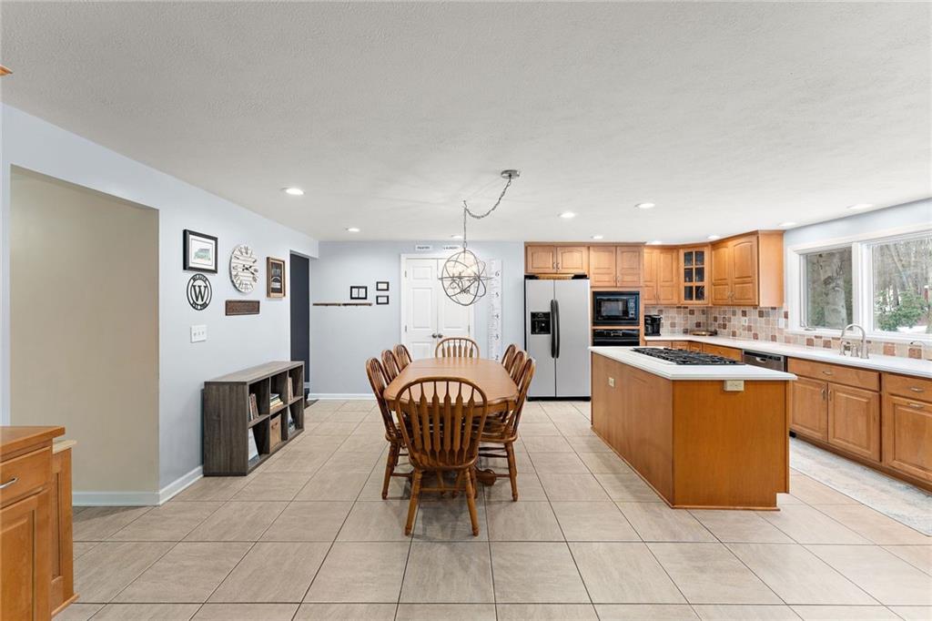 1548 Ingomar Heights Road Pittsburgh, PA 15237 - Photo 7 of 30 Gallery Image 7