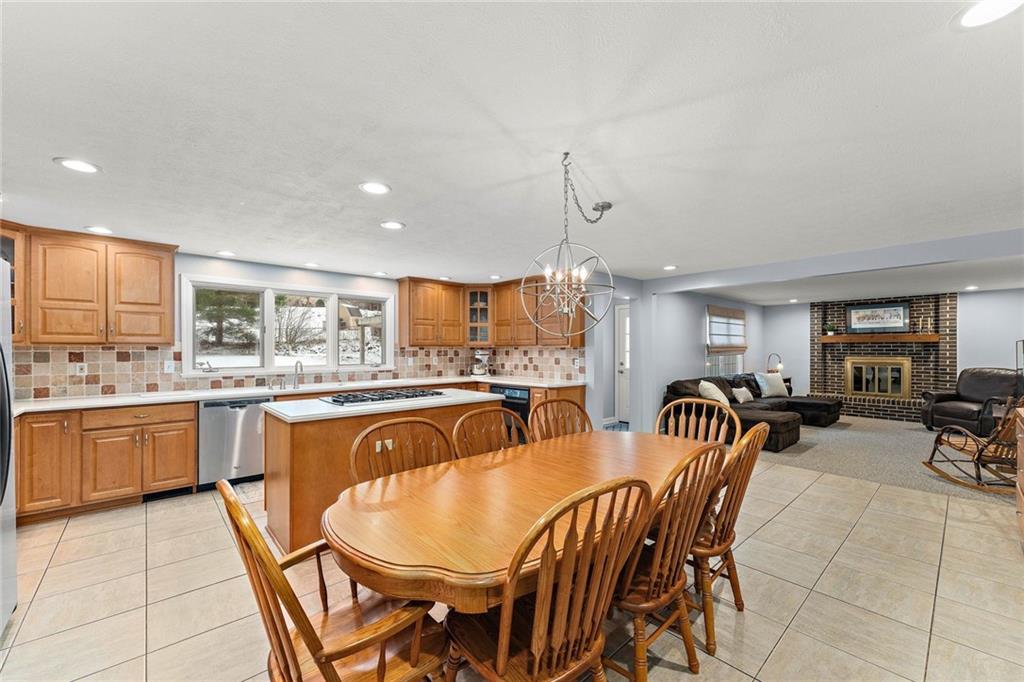 1548 Ingomar Heights Road Pittsburgh, PA 15237 - Photo 9 of 30 Gallery Image 9
