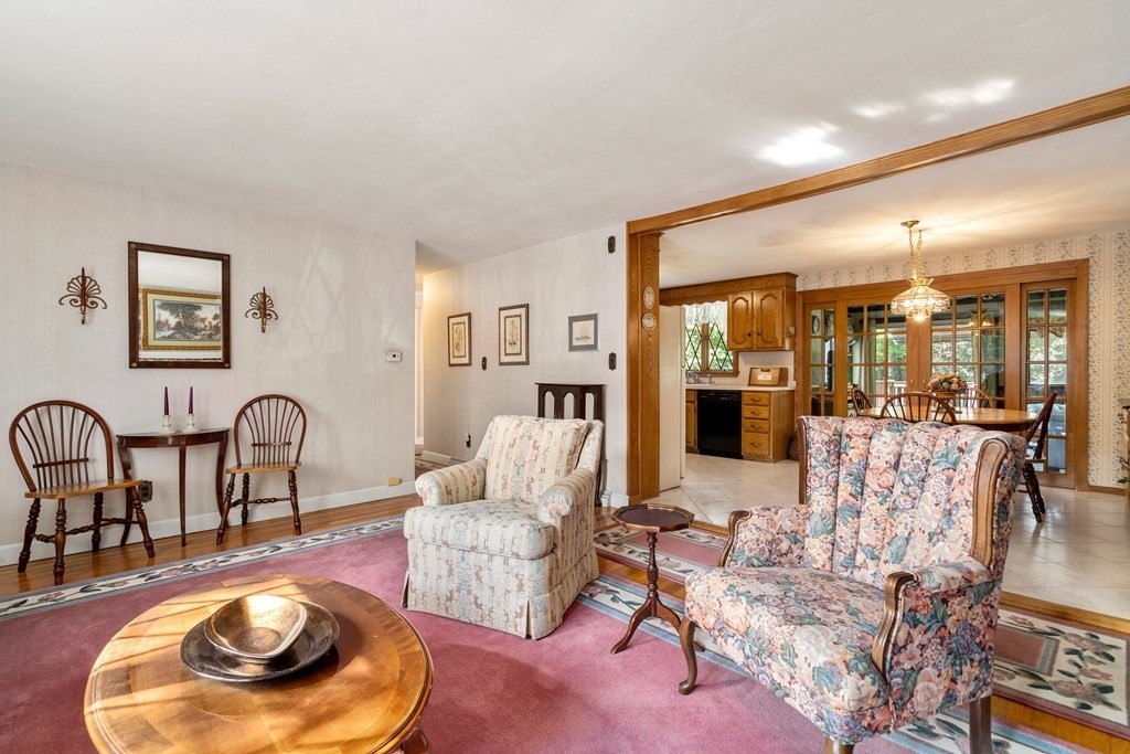 76 Lexington Street Burlington, MA 01803 - Photo 11 of 29