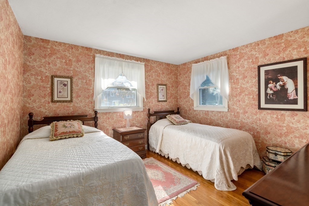 76 Lexington Street Burlington, MA 01803 - Photo 18 of 29
