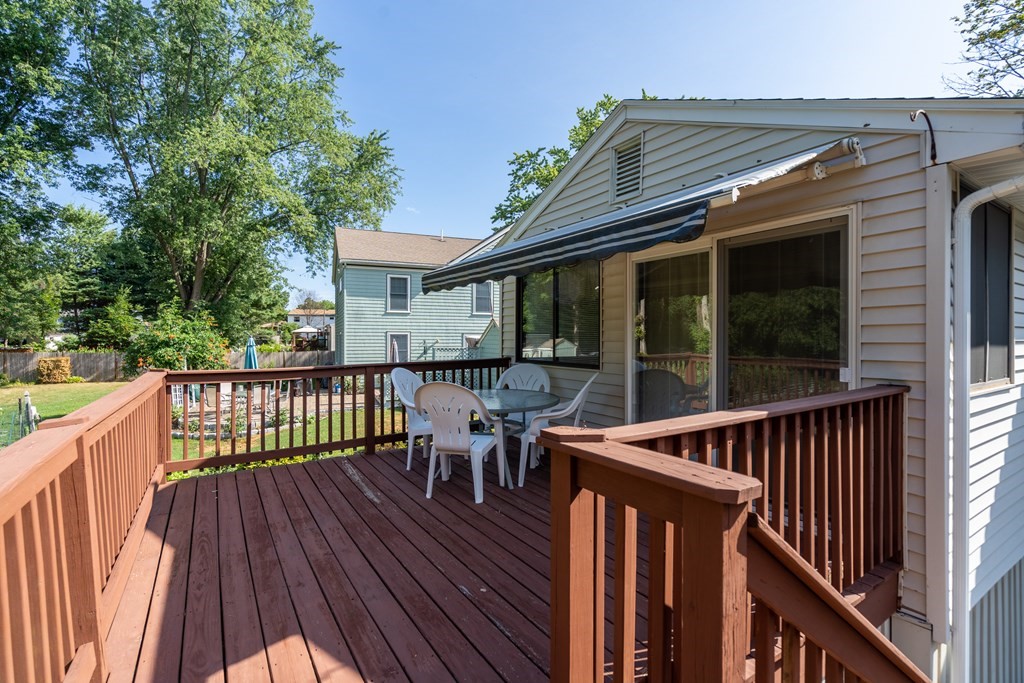 76 Lexington Street Burlington, MA 01803 - Photo 24 of 29