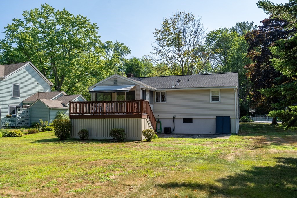 76 Lexington Street Burlington, MA 01803 - Photo 27 of 29