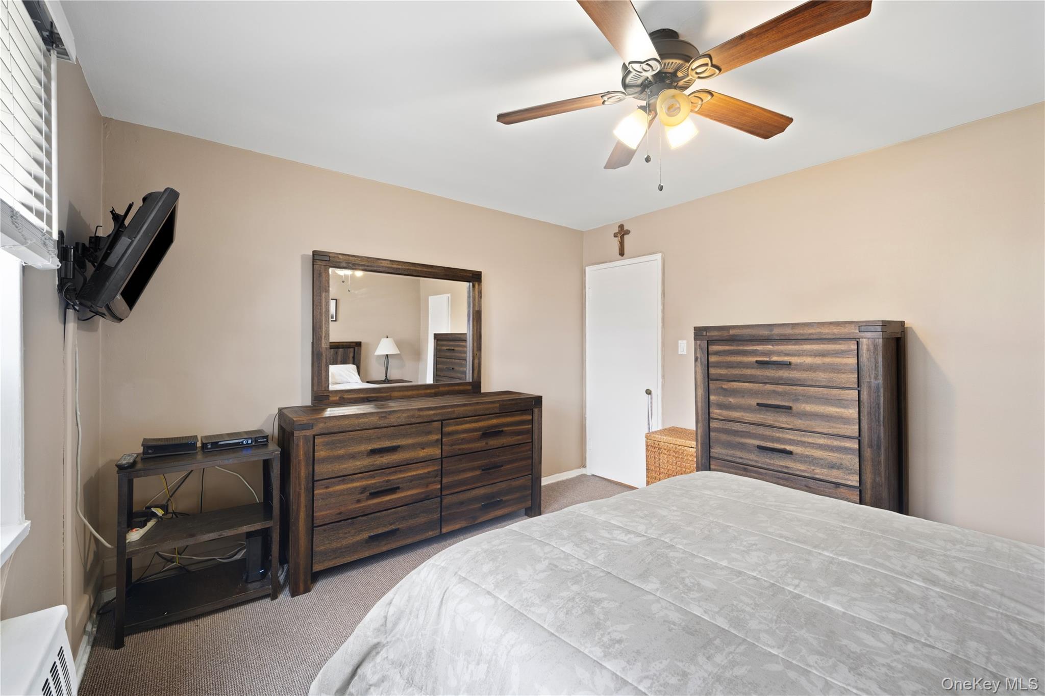 226-10 Manor Road, Unit UPPR Queens, NY 11427 - Photo 16 of 20