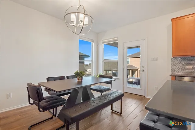 $370,000 | 125 Lucky Texan Road, Jarrell, TX 76537