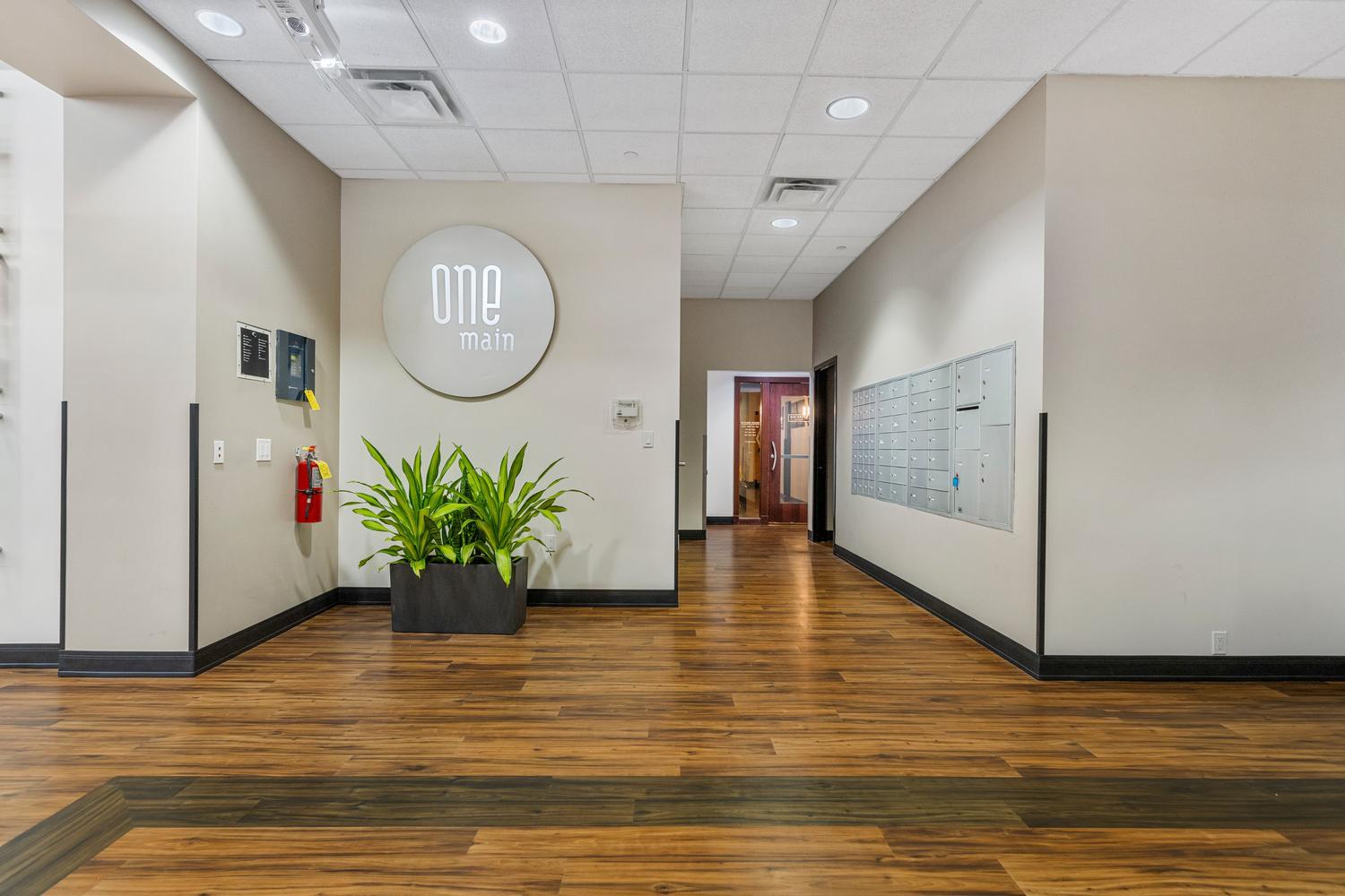 1 East Main Street, Unit 404 Champaign, IL 61820 - Photo 3 of 32
