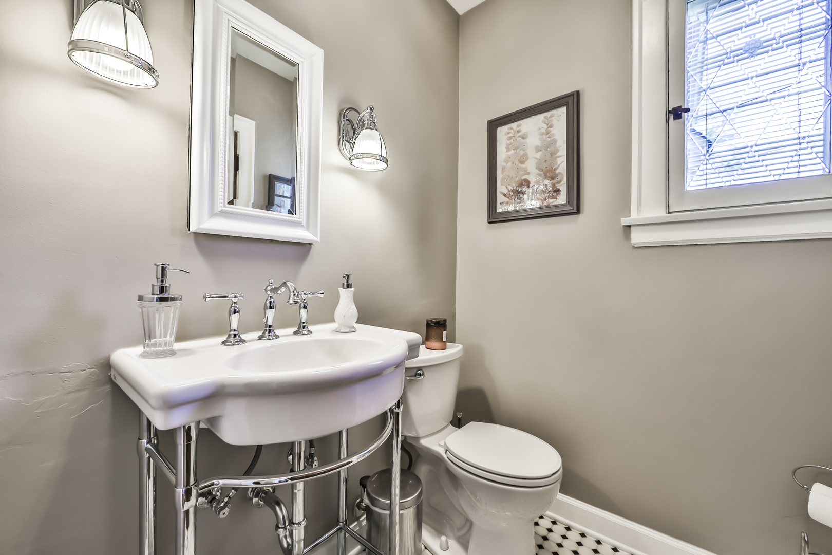 412 Shenstone Road Riverside, IL 60546 - Photo 13 of 26