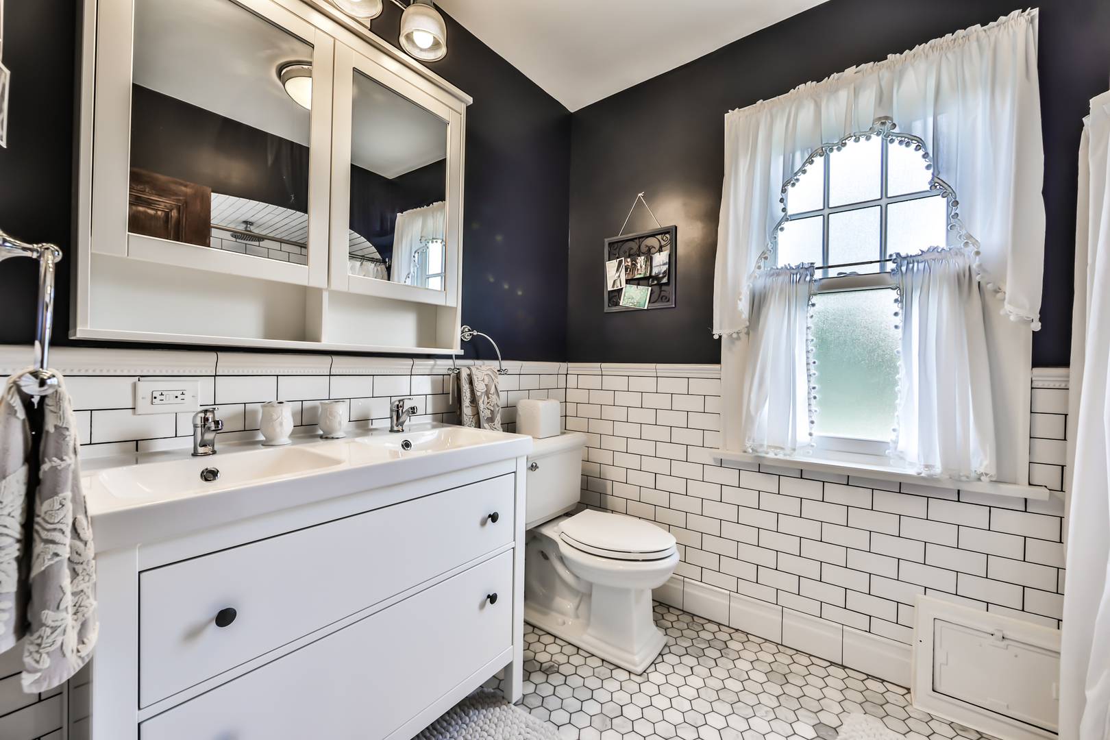 412 Shenstone Road Riverside, IL 60546 - Photo 18 of 26