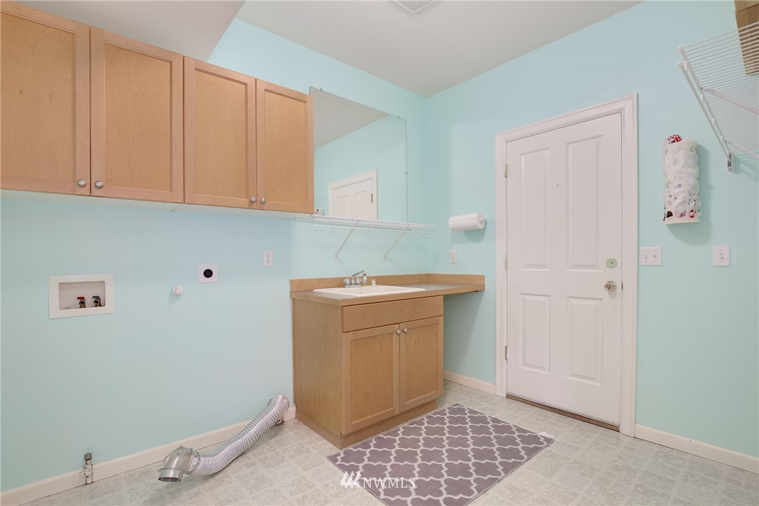 3310 Monterey Lane Northeast Renton, WA 98056 - Photo 22 of 25