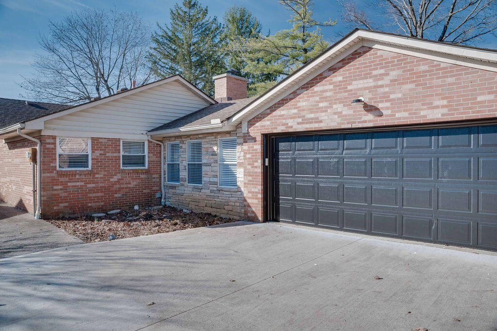 661 Squires Road Lexington, KY 40515 - Photo 35 of 40 THP_6908-661-squires-rd