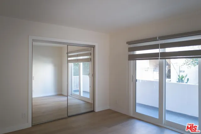 $2,200 | 860 South Kingsley Drive, Unit 206, Los Angeles, CA 90005