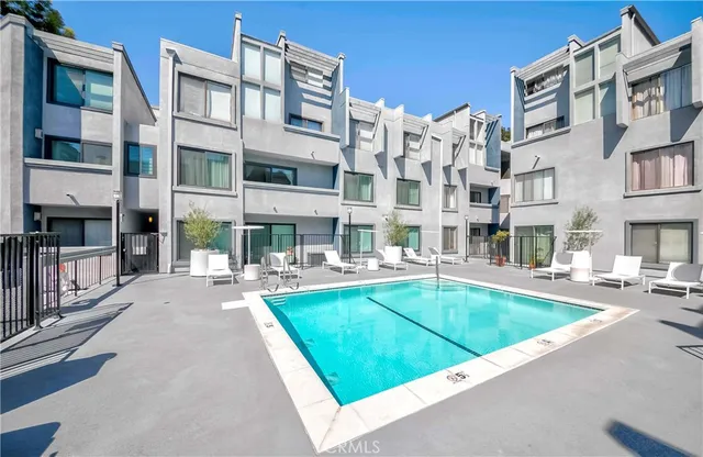 $780,000 | 1940 North Highland Avenue, Unit 66, Los Angeles, CA 90068