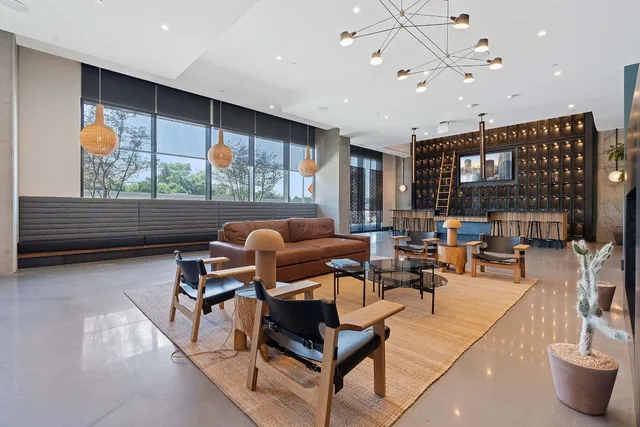 $3,000 | 84 East Avenue, Unit 2708, Austin, TX 78701