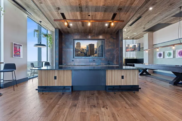 $3,000 | 84 East Avenue, Unit 2708, Austin, TX 78701