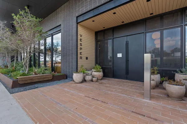 $3,000 | 84 East Avenue, Unit 2708, Austin, TX 78701