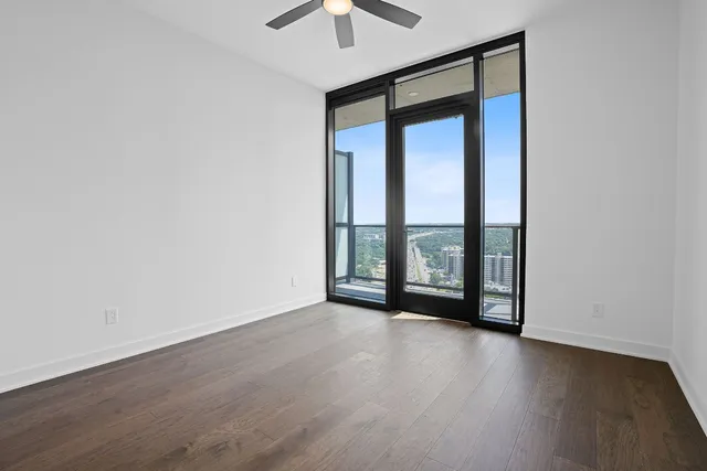 $3,000 | 84 East Avenue, Unit 2708, Austin, TX 78701