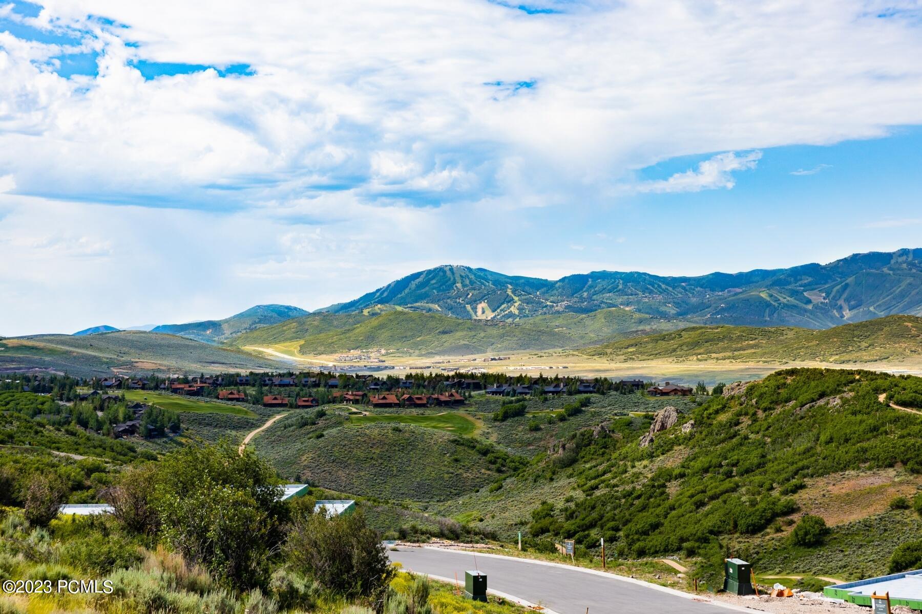 3331 Wapiti Cyn Road Park City, UT 84098 - Photo 3 of 30