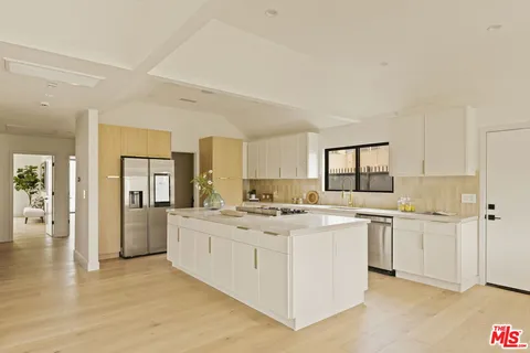 $2,495,000 | 2370 Kelton Avenue, Los Angeles, CA 90064