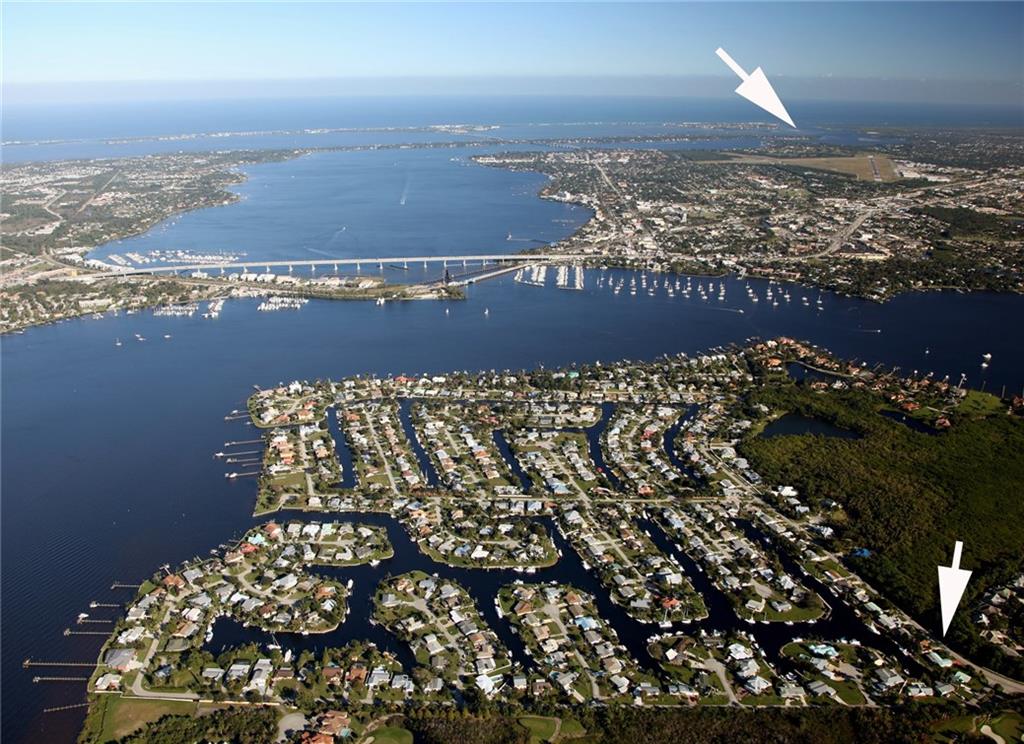 1789 Southwest Dyer Point Road Palm City, FL 34990 - Photo 4 of 37 Gallery Image 4