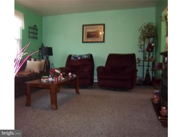 305 Lakedale Road Berlin, NJ 08009 - Photo 11 of 22 Gallery Image 11