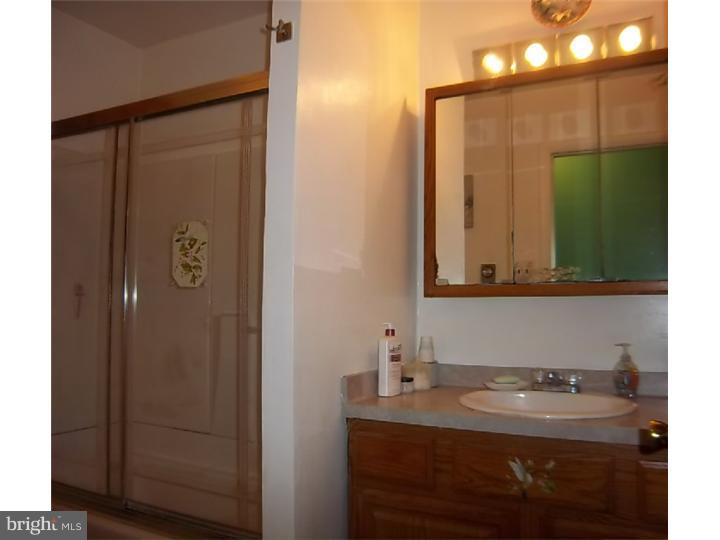 305 Lakedale Road Berlin, NJ 08009 - Photo 15 of 22 Gallery Image 15