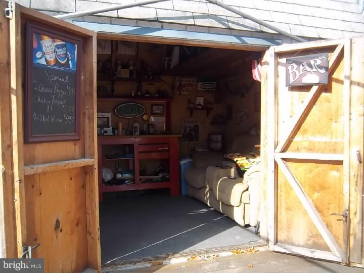 305 Lakedale Road Berlin, NJ 08009 - Photo 21 of 22 Gallery Image 21