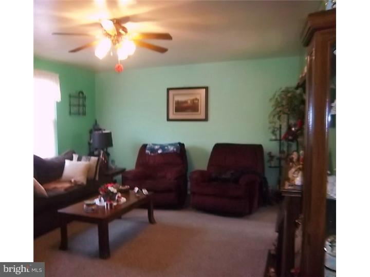305 Lakedale Road Berlin, NJ 08009 - Photo 10 of 22 Gallery Image 10