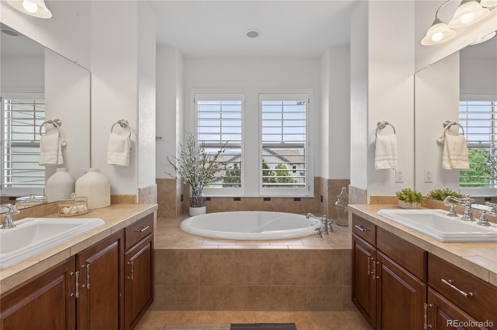 10663 Sundial Rim Road Highlands Ranch, CO 80126 - Photo 24 of 49