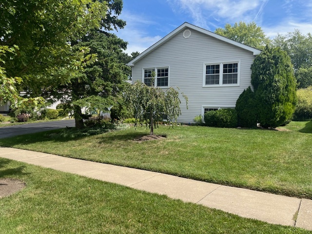 810 Red Bridge Road Lake Zurich, IL 60047 - Photo 2 of 23