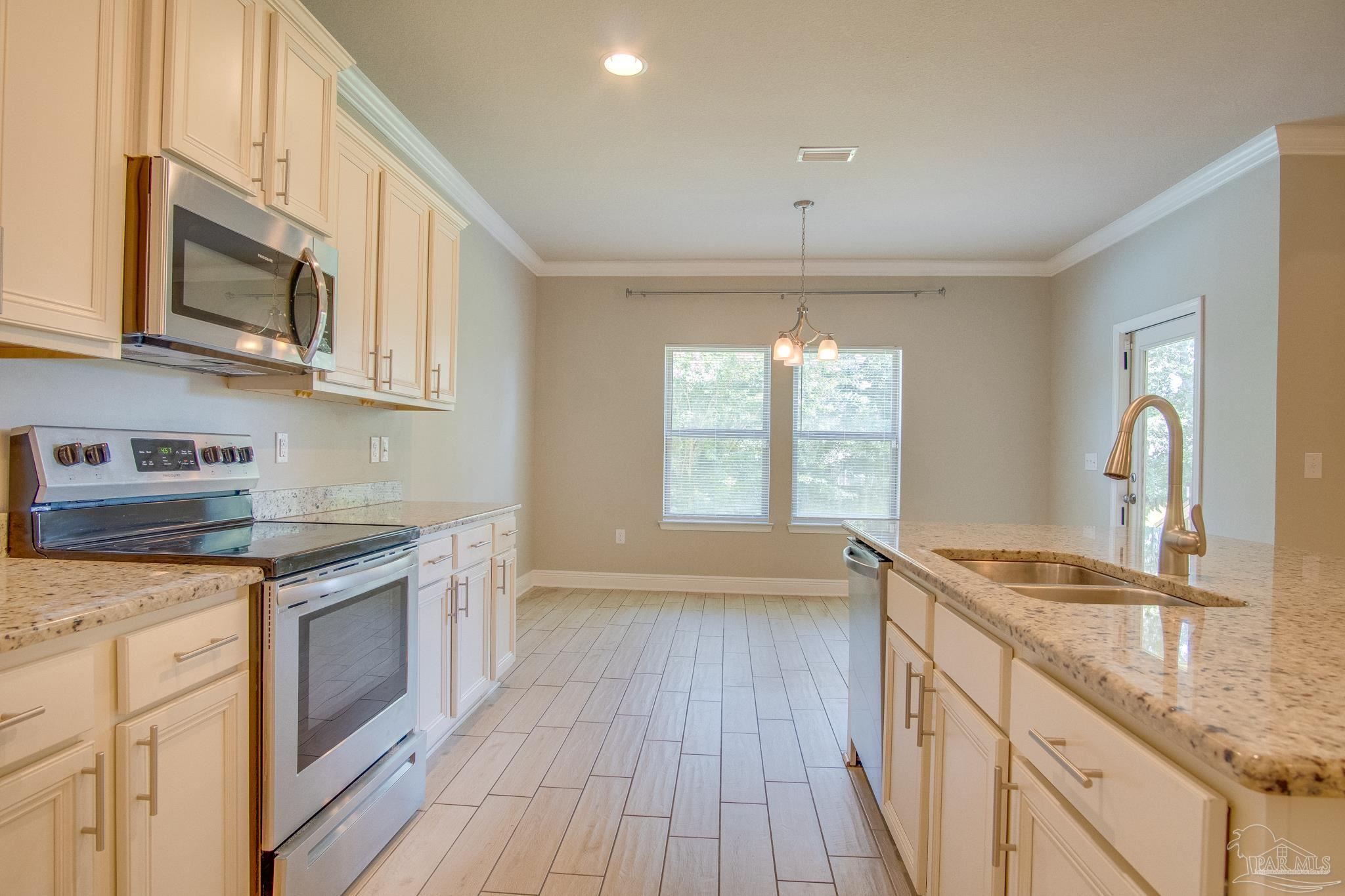 2648 Gemstone Circle Pace, FL 32571 - Photo 15 of 37