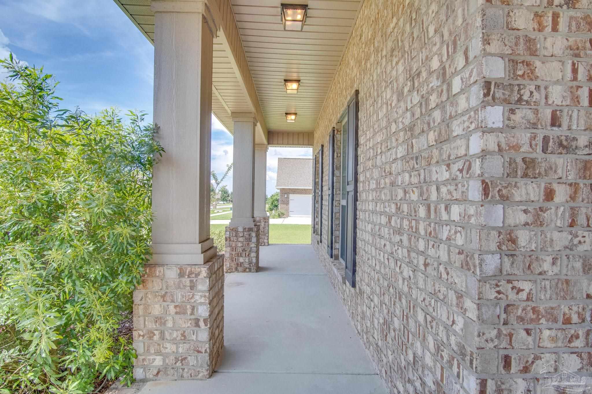 2648 Gemstone Circle Pace, FL 32571 - Photo 4 of 37