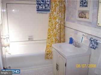 620 Roxborough Avenue Philadelphia, PA 19128 - Photo 8 of 12 Gallery Image 8