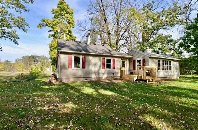 $219,900 | 2910 West Bass Creek Road, Beloit, WI 53511