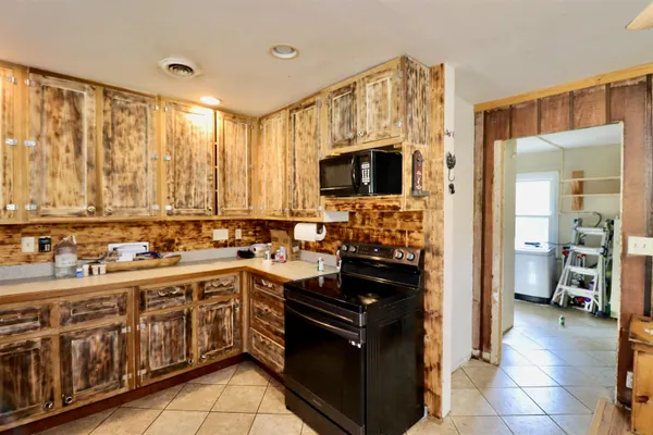 $215,000 | 2910 West Bass Creek Road, Beloit, WI 53511