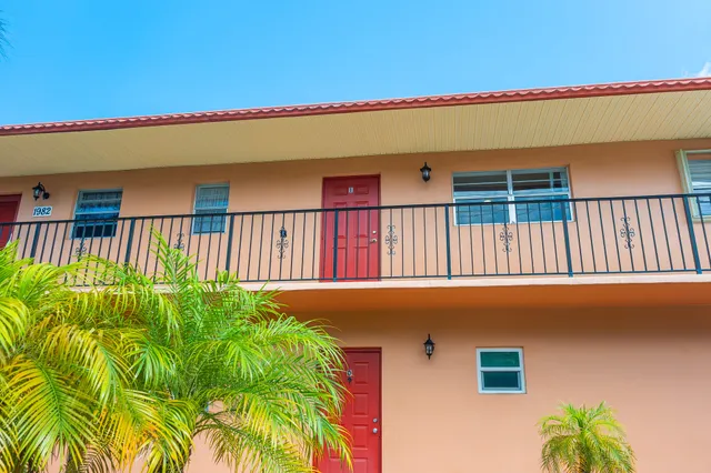 $115,000 | 1982 Southwest Palm City Road, Unit I, Stuart, FL 34994