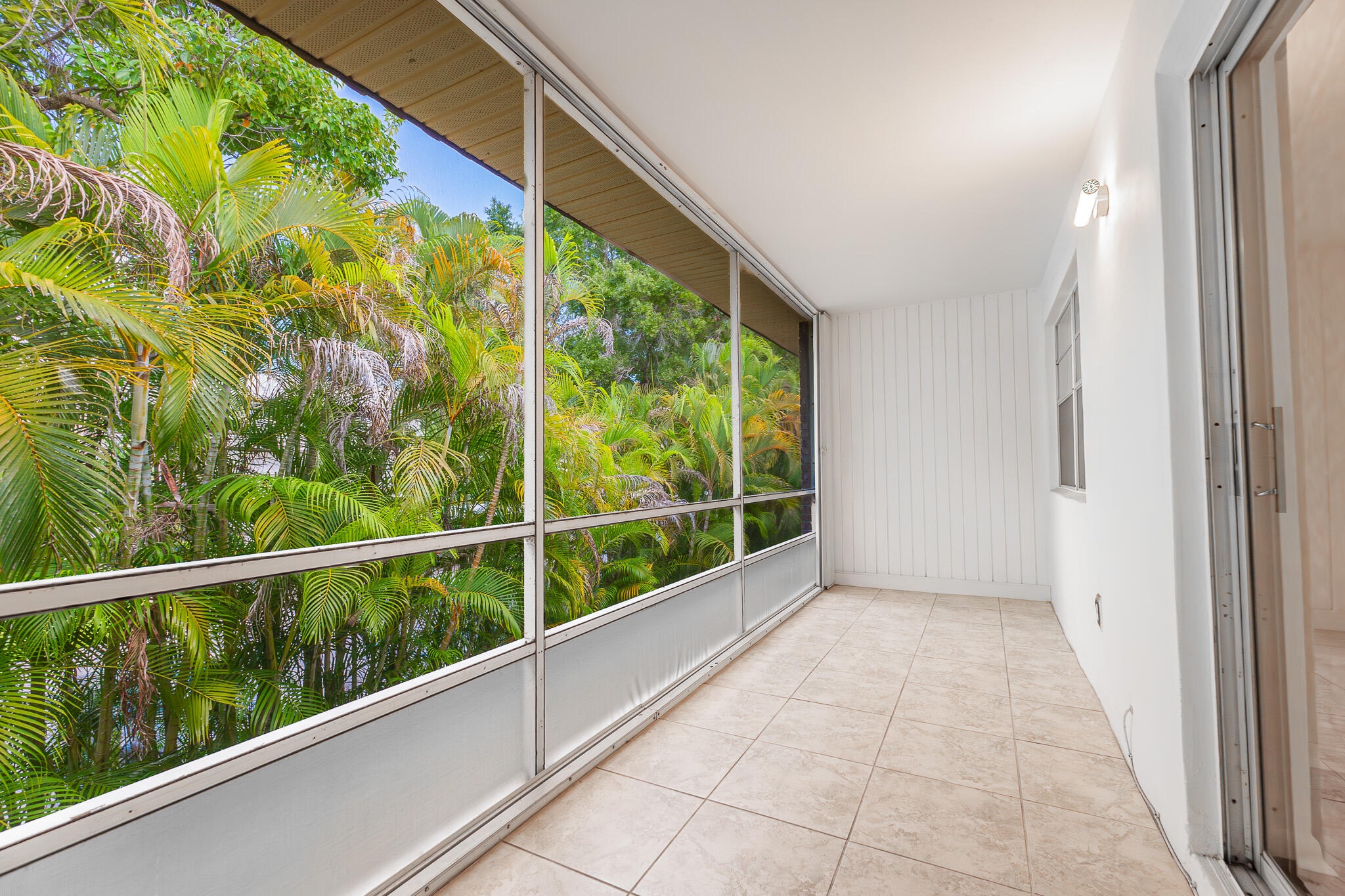 1982 Southwest Palm City Road, Unit I Stuart, FL 34994 - Photo 17 of 23 16