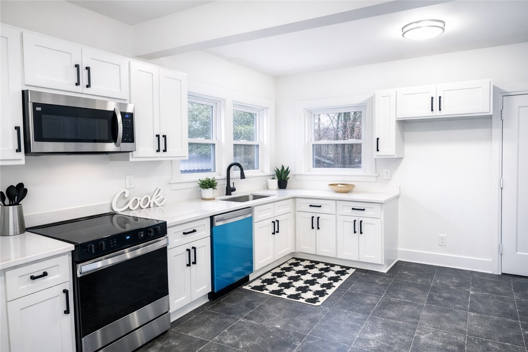 167 Elmtree Road Rochester, NY 14612 - Photo 11 of 18