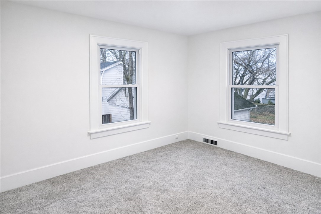 167 Elmtree Road Rochester, NY 14612 - Photo 15 of 18