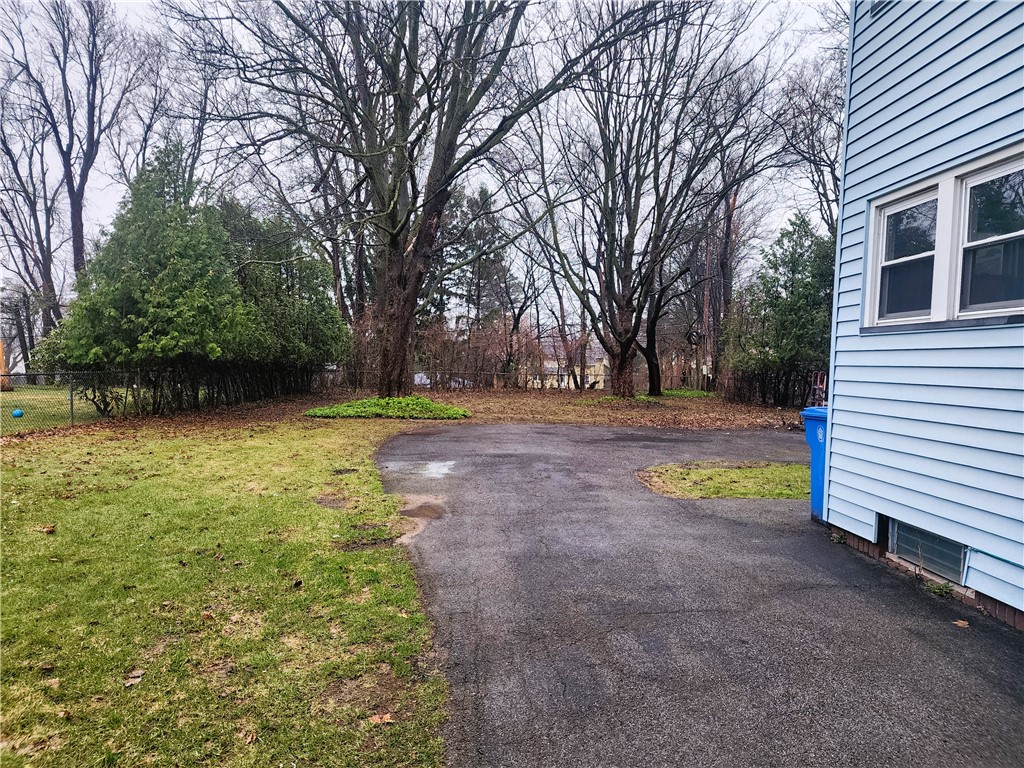 167 Elmtree Road Rochester, NY 14612 - Photo 2 of 18