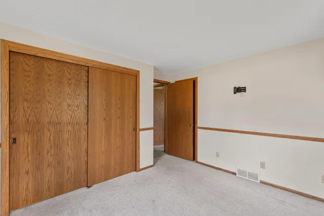 $225,000 | 526 North 12th Street, Oostburg, WI 53070