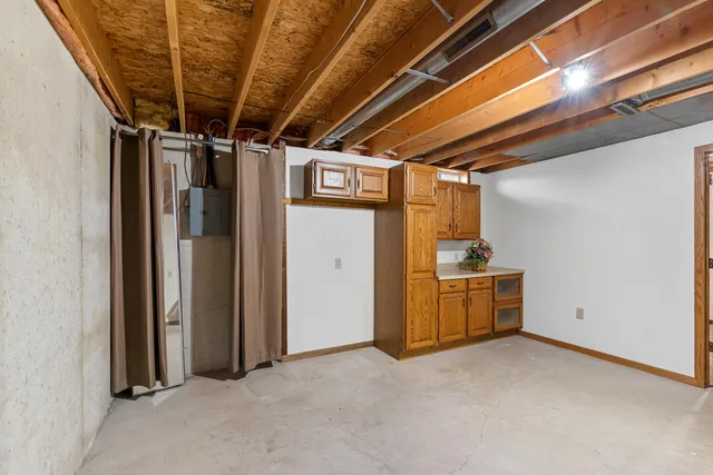 $225,000 | 526 North 12th Street, Oostburg, WI 53070