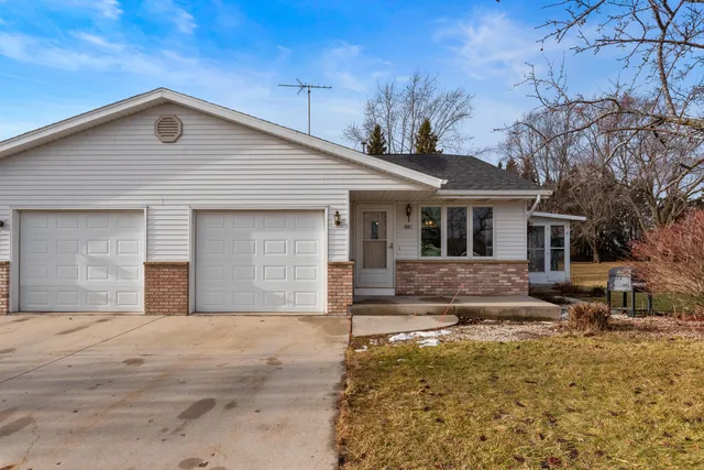 $225,000 | 526 North 12th Street, Oostburg, WI 53070