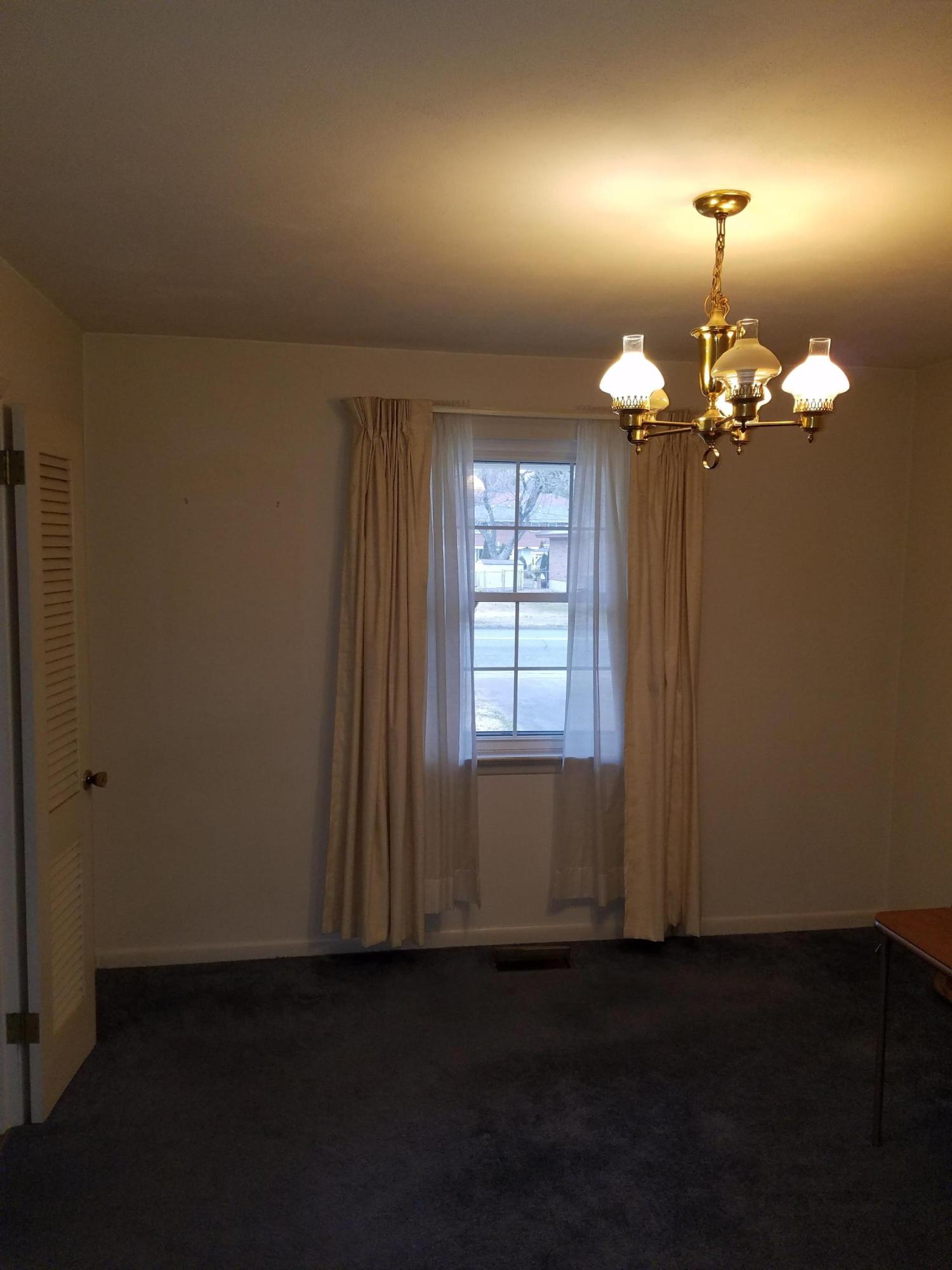 1204 Shallowford Road Chattanooga, TN 37411 - Photo 4 of 22 20180201_153637